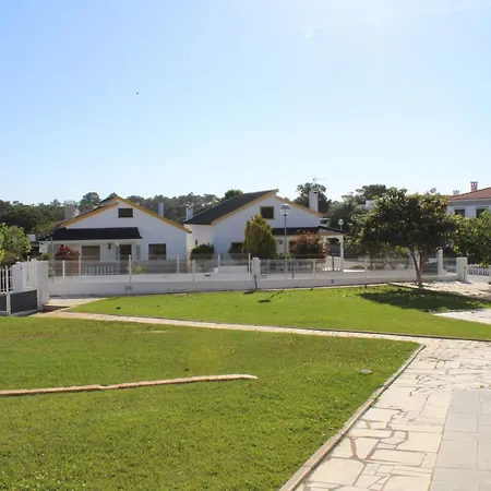 Seriz House - Family With Pool, Bbq & Garden Near The