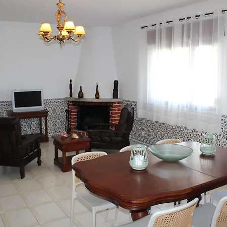 別荘 Seriz House - Family With Pool, Bbq & Garden Near The