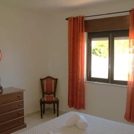 別荘 Seriz House - Family With Pool, Bbq & Garden Near The セシンブラ