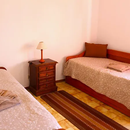 Seriz House - Family With Pool, Bbq & Garden Near The